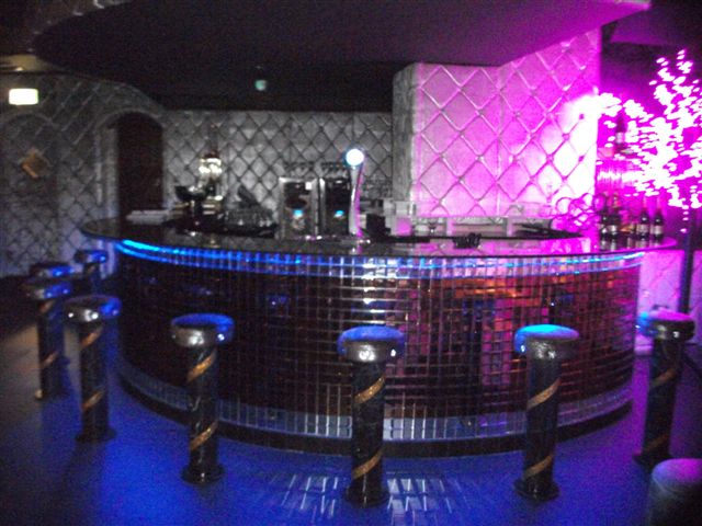 stool marble Entrance Bar